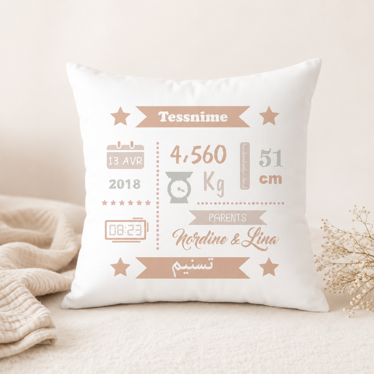 Coussin naissance personnalisé fille – 40 × 40 cm